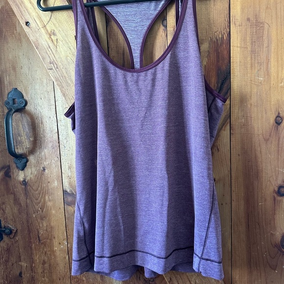 Lululemon Run the Day tank in heathered maroon - Picture 2 of 4